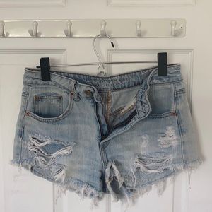 American eagle distressed light wash denim shorts